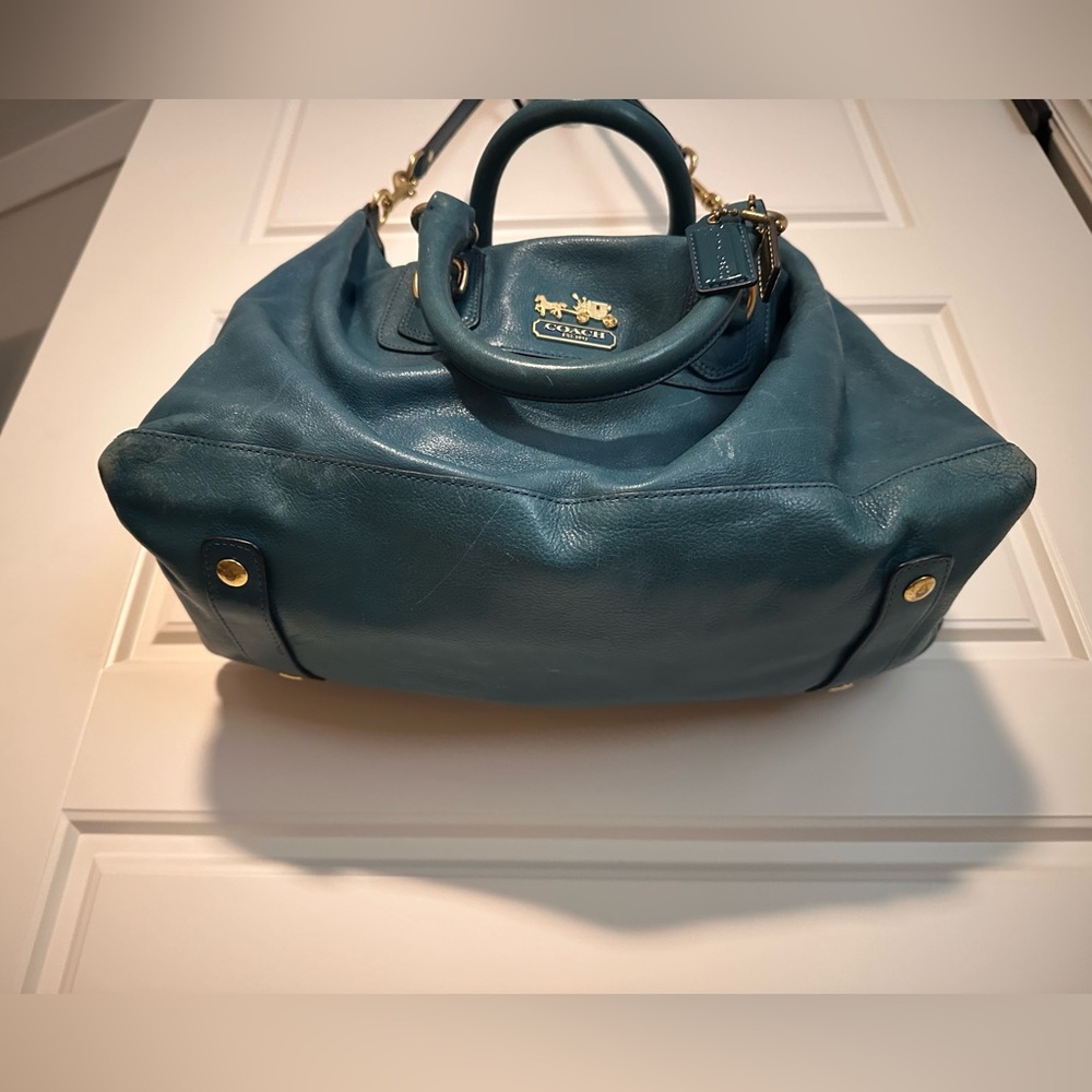 COACH Leather Handbag medium sized with removable shoulder strap - Picture 8 of 14
